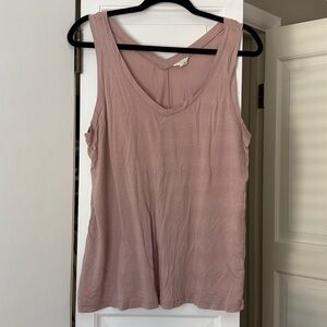 Caslon Soft Pink V-Neck Tank Top - size large